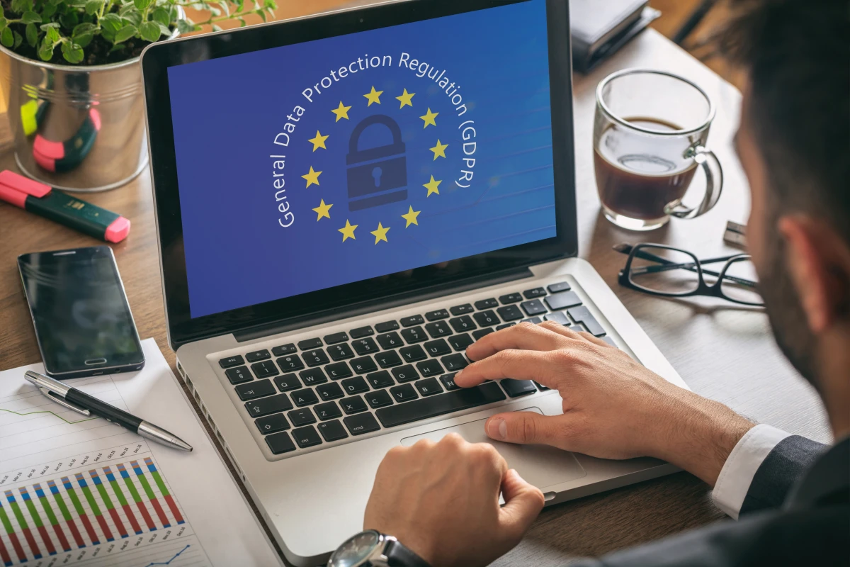 La législation sur la collecte et l'utilisation des données personnelles dans les courses en ligne : un enjeu majeur pour la protection des consommateurs